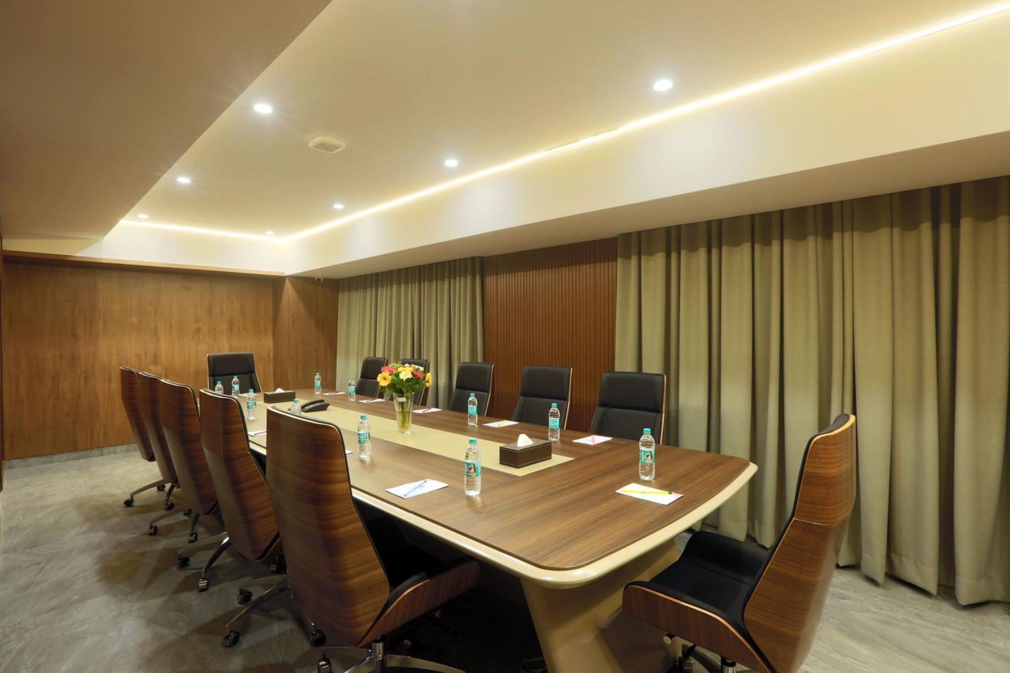 Hotel Sterling Plaza- Bangalore International Airport Dod Jala المظهر الخارجي الصورة
